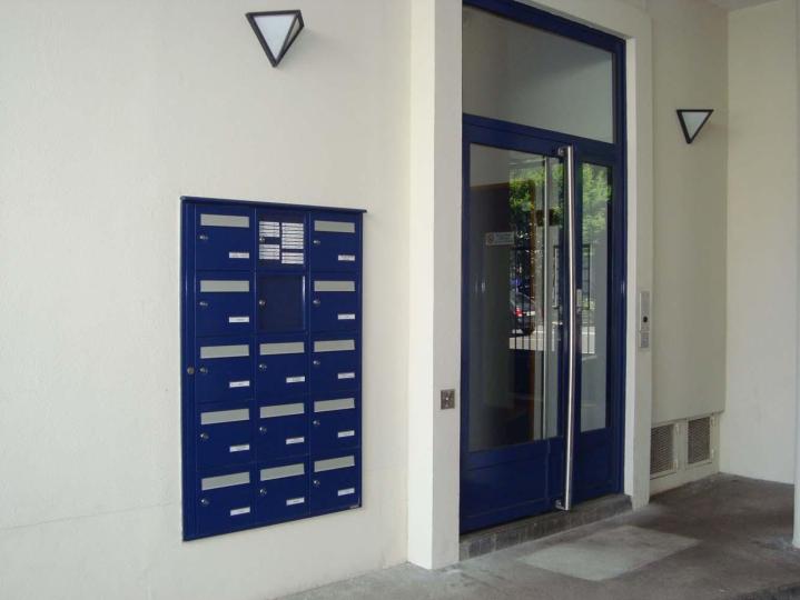 Pose de boîte aux lettres Paris