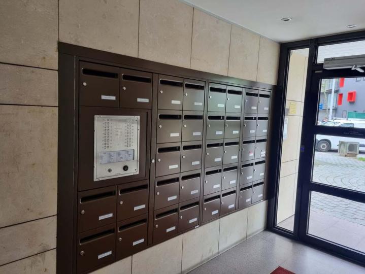 Pose de boîte aux lettres Paris